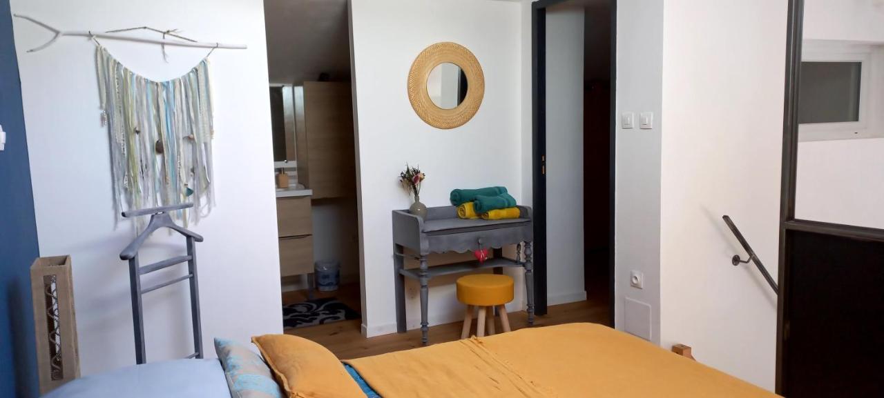 Salinelles Charmant Logement Avec Terrasse מראה חיצוני תמונה